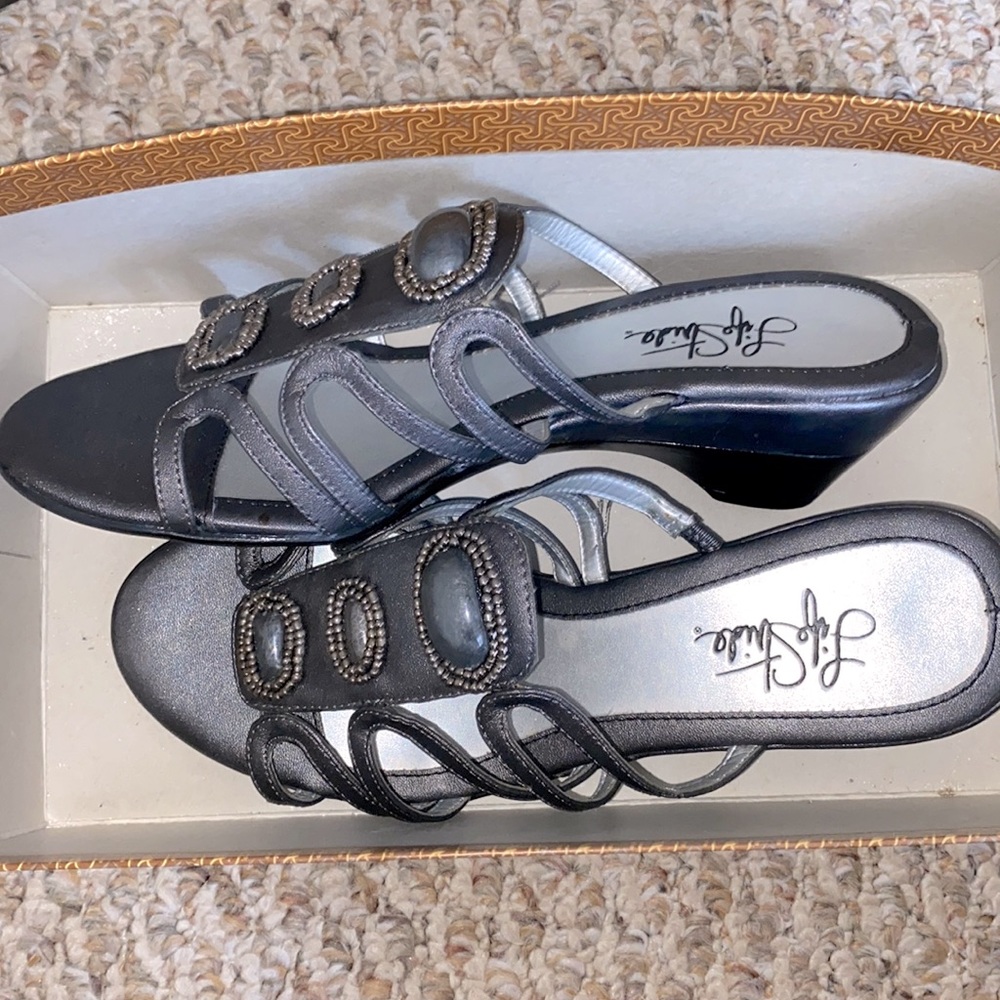 Life stride Urban Sandals